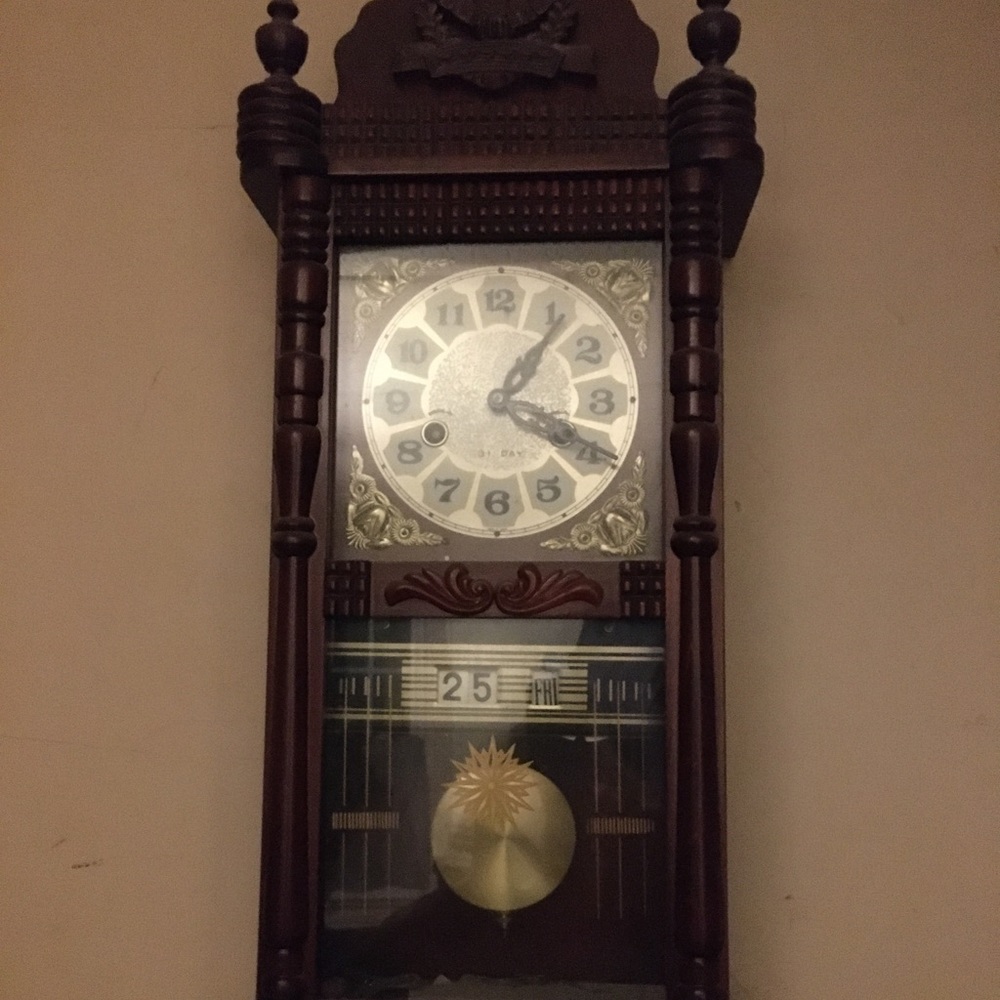 Vintage 31 Day Key Wind Chime Clock